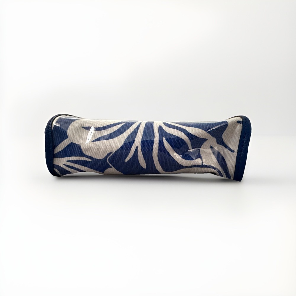 Michael Kors Jet Set Cosmetic Bag Blue Hawaiian Floral Zip Vinyl Zip M6 - Picture 3 of 5